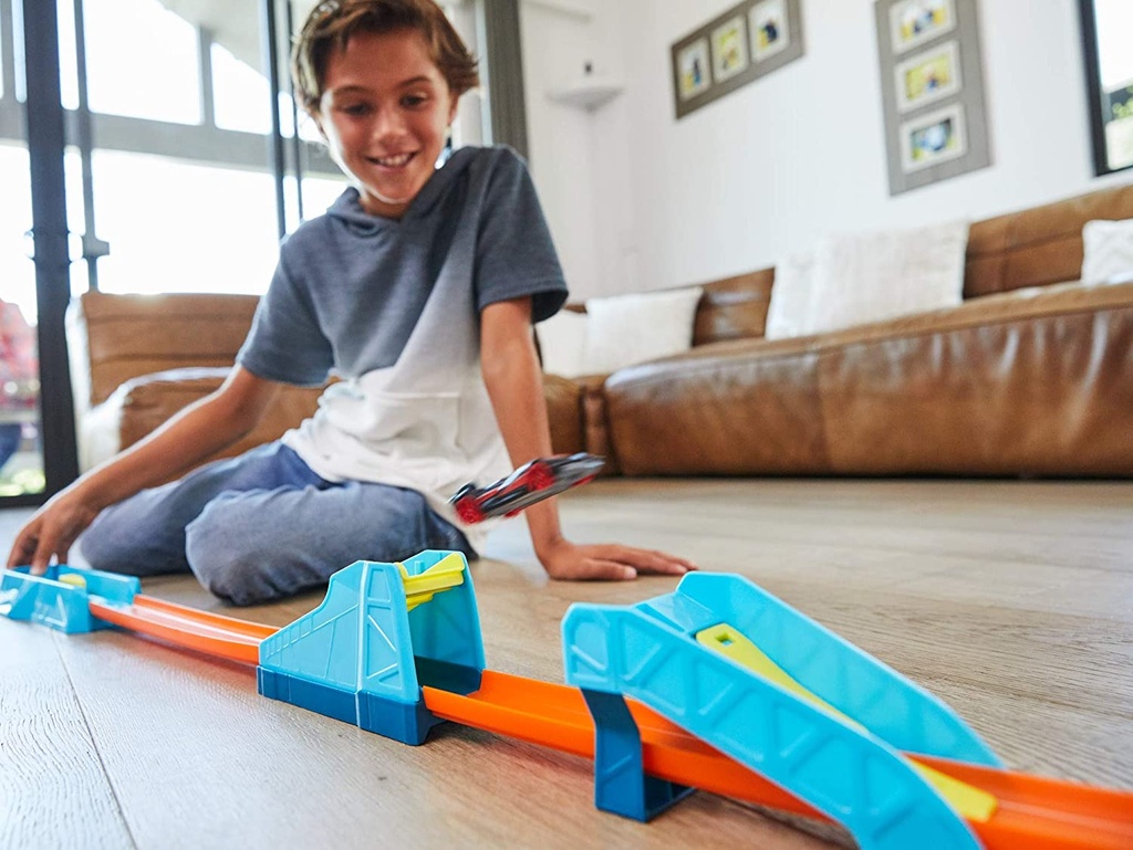 Hot Wheels Track Builder Long Jump
