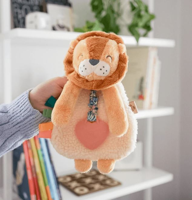 Itzy Lovey Plush - Buddy the Lion