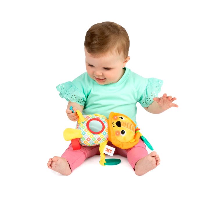Huggin' Lights Musical Light up Toy - Lion