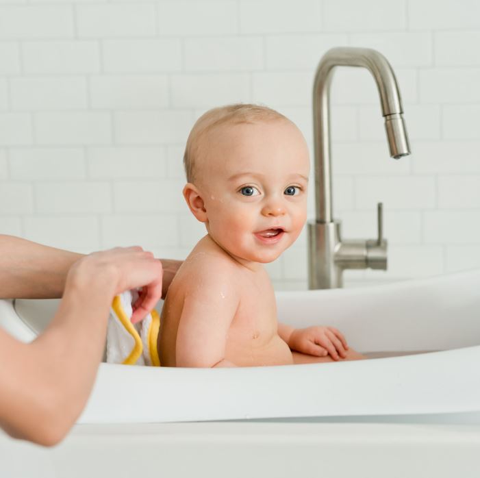 Infant To Toddler Tub with Sling White