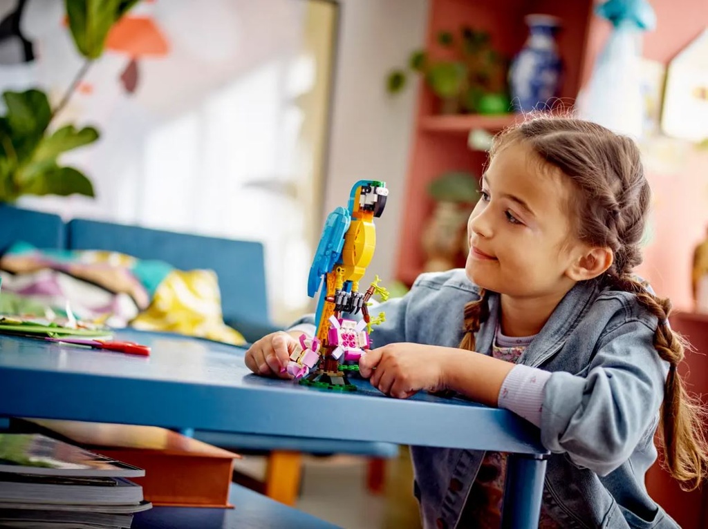 Lego Creator Exotic Parrot