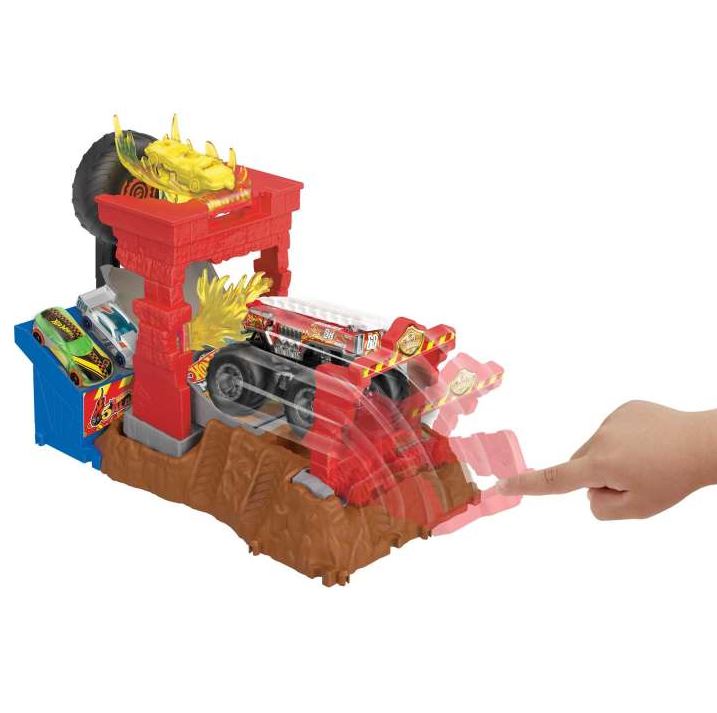 Hot Wheels Monster Trucks Fire Crash Challenge Playset