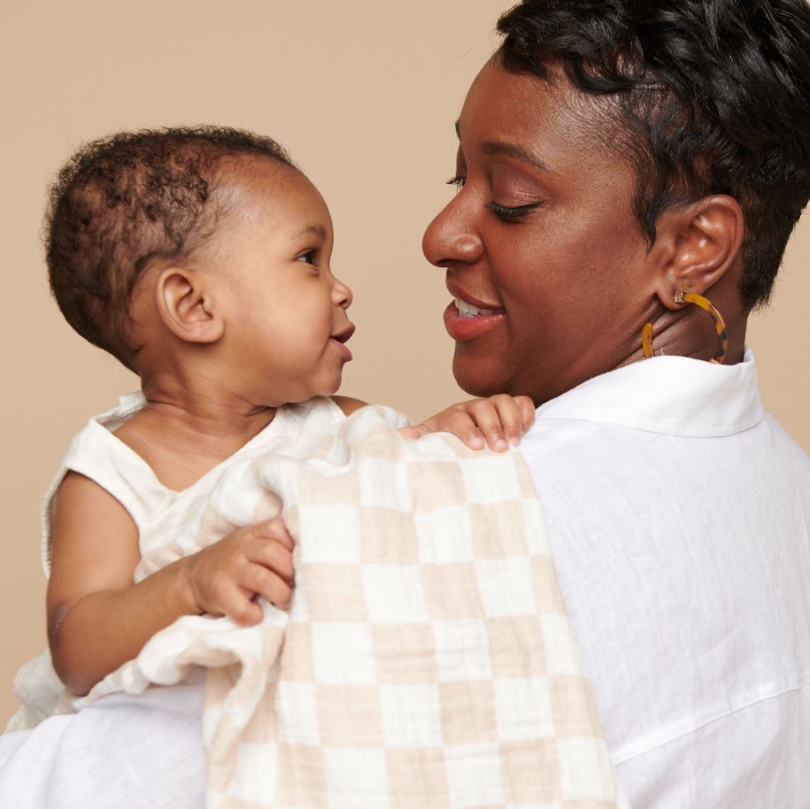 Breastfeeding Boss Nursing Cover - Taupe Checkerboard