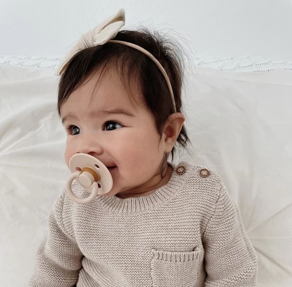 Itzy Natural Rubber Pacifier Buttercream & Toast 2pk