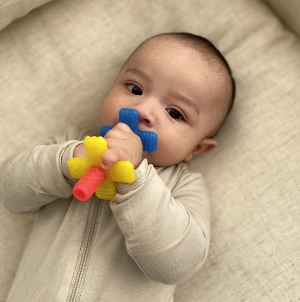 Teensy Tube Teether Rainbow