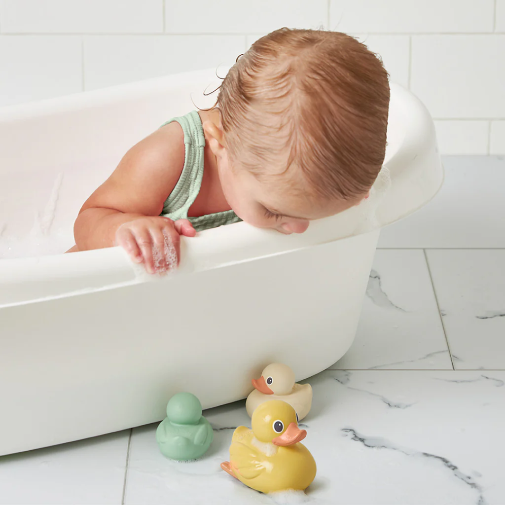 Itzy Ducky Family Bath Toy Set