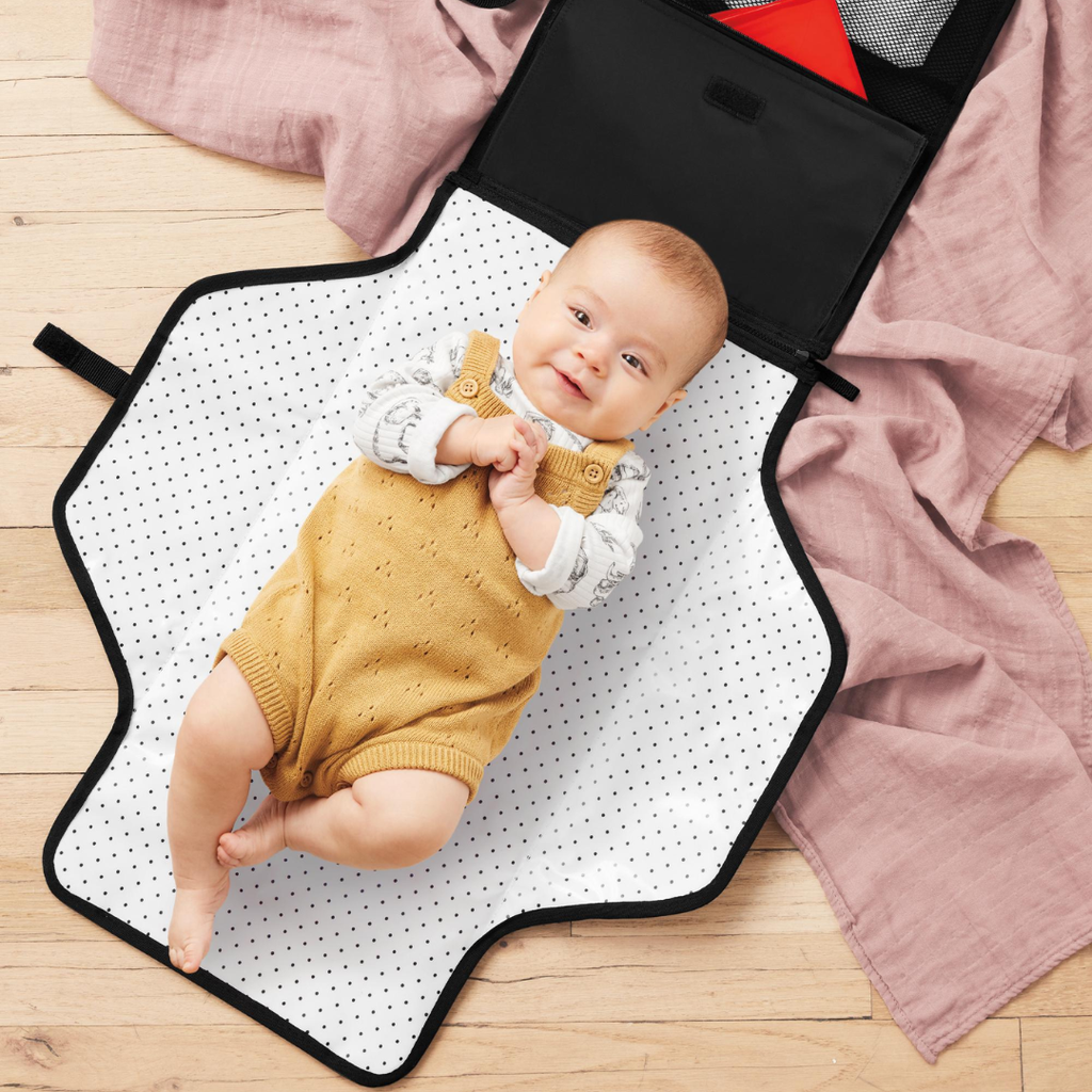 Skip Hop Envi Luxe Pronto Signature Changing Station Black