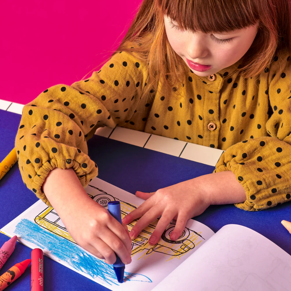 Peanuts - Snoopy School Coloring Travel Kit