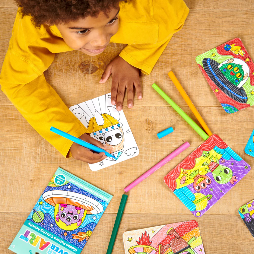 Undercover Art Coloring - Monster Aliens